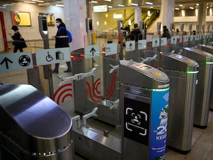 بوابة تذاكر في مترو موسكو مجهزة بنظام الدفع عن طريق التعرف على الوجه - 23 سبتمبر 2021 - AFP