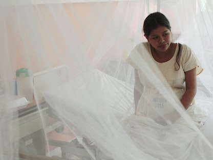 امرأة حامل في مستشفى النساء الوطني في عاصمة السلفادور سان سلفادور. - REUTERS
