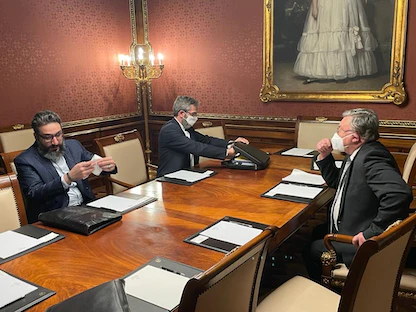 اجتماع المندوب الروسي في فيينا مع رئيس الوفد الإيراني لمفاوضات إحياء الاتفاق النووي-  23 يناير 2022 - twitter/Amb_Ulyanov/