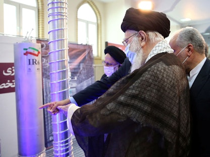 "تباطؤ إيران النووي" يعزز طموحات بايدن في خفض التوتر قبل الانتخابات
