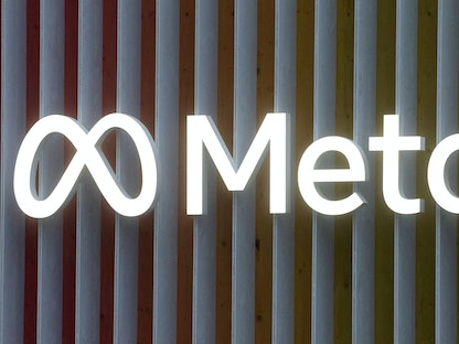 شعار شركة "ميتا" في دافوس بسويسرا، 22 مايو 2022 - REUTERS
