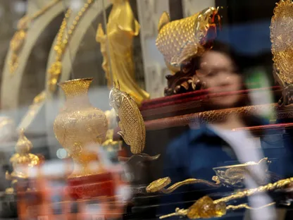 الذهب يتجه لتحقيق أكبر مكسب يومي منذ 2008 بعد تراجع حاد استمر جلستين