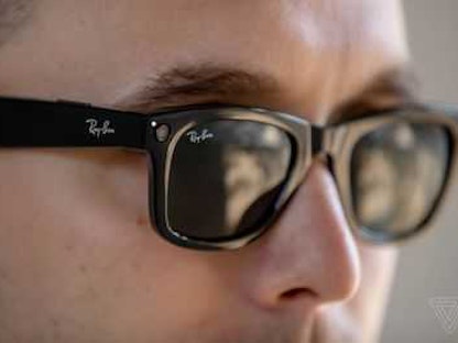 نظارة فيسبوك الجديدة RayBan Stories - The Verge