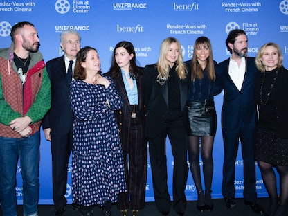 مجموعة من نجوم السينما الفرنسية بافتتاح عرض فيلم Revoir Paris في نيويورك بالولايات المتحدة. 3 مارس 2023 - Twitter@Unifrance