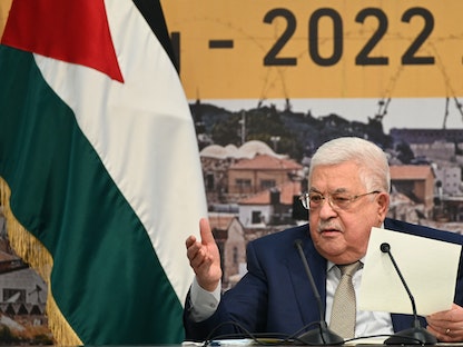 الرئيس الفلسطيني محمود عباس خلال افتتاح المجلس المركزي الفلسطيني، في رام الله، 6 يناير 2022. - REUTERS