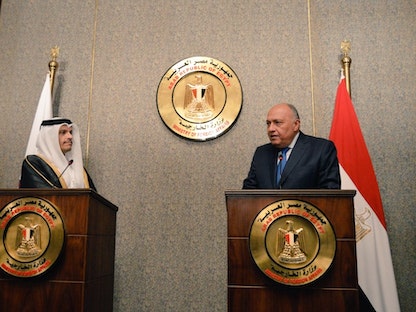 وزير الخارجية المصرية سامح شكري في مؤتمر صحافي مع نظيره القطري الشيخ محمد بن عبد الرحمن - 28 مارس 2022 - twitter.com/MfaEgypt