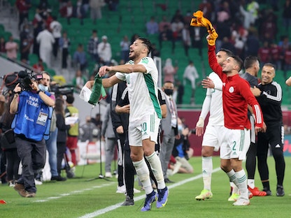 كأس العرب.. الجزائر تقصي قطر بسيناريو درامي وتواجه تونس في النهائي