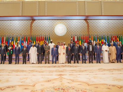 صورة جماعية للقادة ورؤوساء الوفود المشاركين في القمة السعودية الإفريقية التي تستضيفها الرياض. 10 نوفمبر 2023 - "واس"