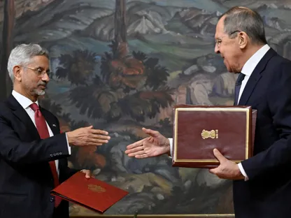 الهند توسع تعاونها مع روسيا وتتجاهل ضغوط الغرب