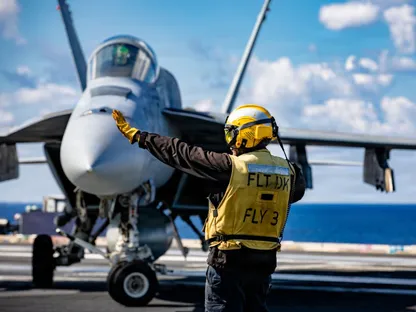 الجيش الأميركي: نهاجم إيران من البحر.. ونضرب قدراتها الصاروخية