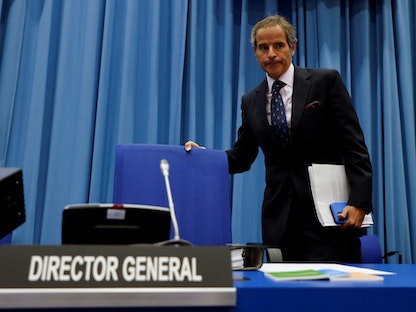  المدير العام للوكالة الدولية للطاقة الذرية رافائيل جروسي خلال اجتماع في فيينا - 13 سبتمبر 2021 - REUTERS