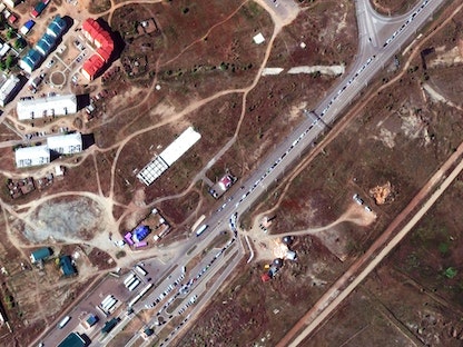 صورة بالأقمار الصناعية تظهر تكدس آلاف الروس على المناطق الحدودية مع منغوليا هرباً من التعبئة العسكرية. 26 سبتمبر 2022 - AFP