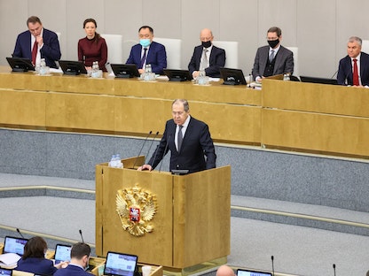 وزير الخارجية الروسي سيرجي لافروف يلقي كلمة في مجلس الدوما بالعاصمة موسكو- 26 يناير 2022 - REUTERS