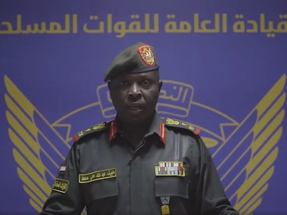 العميد ركن نبيل عبد الله الناطق الرسمي باسم الجيش السوداني يلقي بياناً في الخرطوم. 11 مارس 2023 - Facebook/sudanese.armed.forces