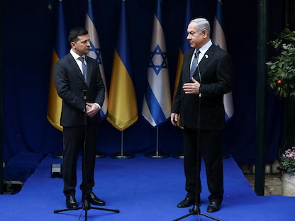 رئيس الوزراء الإسرائيلي بنيامين نتنياهو خلال استقبال الرئيس الأوكراني فولوديمير زيلينسكي في القدس، 24 يناير 2020 - REUTERS