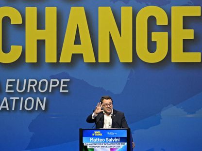 نائب رئيسة وزراء إيطاليا: ماكرون يشكّل "خطراً" على أوروبا
