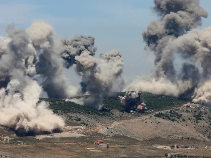 لبنان.. سلسلة غارات إسرائيلية تستهدف منطقة النبطية جنوب البلاد