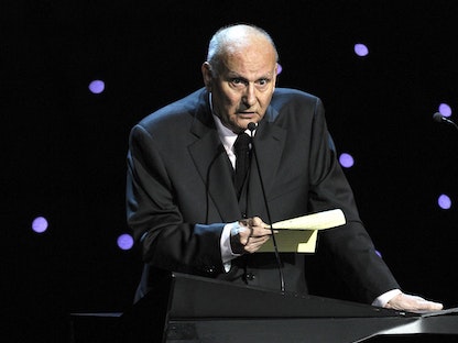 (FILES) In this file photo taken on February 14, 2011 Spanish film director Mario Camus delivers a speech after receiving the Honor award during the Goya Film Awards ceremony at Teatro Real in Madrid. - Spanish film director, Mario Camus, passed away in September 18, 2021 in the northern Spanish city of Santander, at the age of 86. (Photo by Javier SORIANO / AFP) - AFP