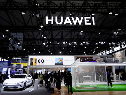 معرض هواوي في المؤتمر العالمي للهواتف المحمولة (MWC) في شنغهاي، الصين، 23 فبراير 2021 - REUTERS