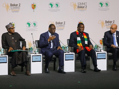 رؤساء السنغال ونيجيريا وزيمبابوي وموريتانيا خلال قمة "إطعام إفريقيا" التي استضافها الإتحاد الإفريقي في داكار. 15 يناير 2023. - REUTERS