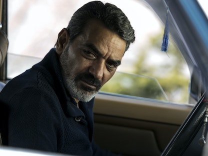 الممثل اللبناني فادي أبي سمرا في مشهد من مسلسل "للموت" - المكتب الإعلامي للشركة المنتجة