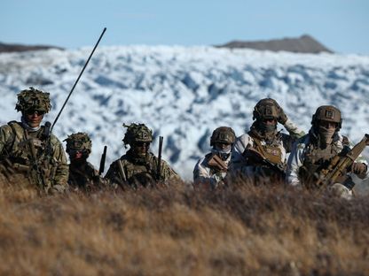 بريطانيا تدرس إرسال قوات إلى جرينلاند لتهدئة مخاوف ترمب الأمنية بشأن القطب الشمالي