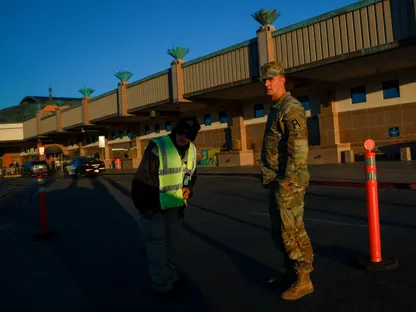 أميركا.. عودة الرحلات إلى مطار قرب حدود المكسيك بعد توقفها لساعات