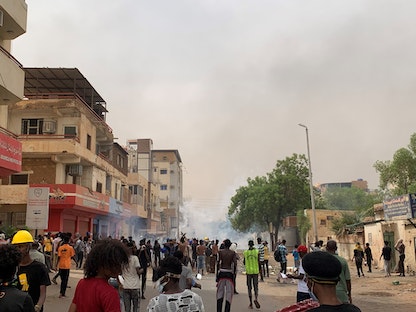 جانب من المواجهات بين قوات الأمن والمتظاهرين في الخرطوم. 16 يونيو 2022 - الشرق