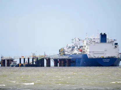 حرب إيران.. الاتحاد الأوروبي يحث على خفض أهداف تخزين الغاز