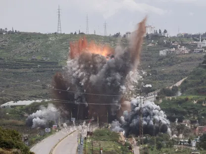 إسرائيل تدمر جسراً آخر على نهر الليطاني في جنوب لبنان