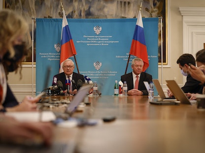 مؤتمر صحافي للجانب الروسي بعد اختتام جلسة المحادثات الروسية الأميركية. 10 يناير 2022. - Bloomberg