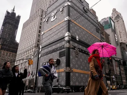 الاتحاد الأوروبي يطلب توضيحاً من واشنطن بشأن تهديد ترمب بفرض رسوم 50%