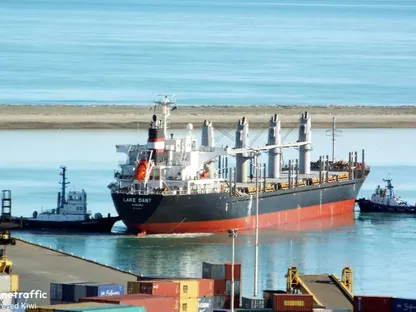 تصاعد الخلاف بين أوكرانيا وإسرائيل بسبب "سفينة حبوب مسروقة"