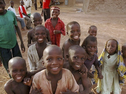  أطفال في إحدى القرى الفقيرة في نيجيريا. - REUTERS