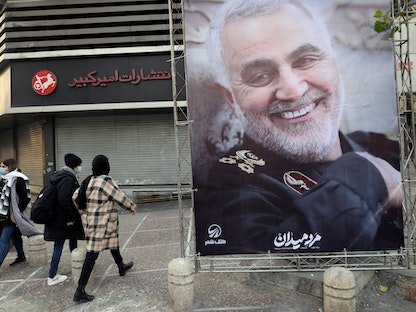 صورة القائد العسكري الإيراني قاسم سليماني في طهران، في ذكرى مرور عام على مقتله في هجوم أميركي  - via REUTERS