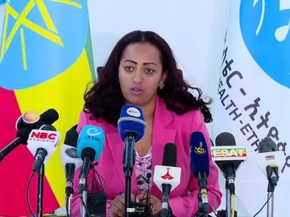 وزيرة الصحة الإثيوبية الدكتورة مقدس دابا، في مؤتمر صحافي للإعلان عن مستجدات تفشي فيروس ماربورج، أديس أبابا. 26 نوفمبر 2025 - facebook/ethiopianewsagency