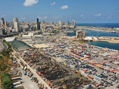 انهيار أجزاء جديدة من الجزء الشمالي من صوامع الحبوب في مرفأ بيروت - 23 أغسطس 2022 - REUTERS