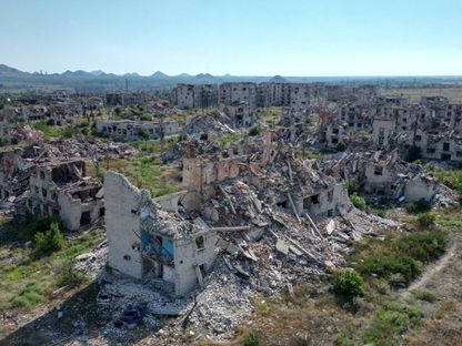 صورة جوية لأنقاض مباني في بلدة مارينكا المهجورة بمنطقة دونيتسك. 7 أغسطس 2025 - REUTERS