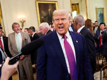 تسريب تقييم عن ضربة إيران يدفع ترمب لتقييد مشاركة المعلومات السرية مع الكونجرس