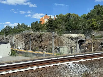 أوروبا.. طلاء أبيض ورش المياه لحماية البنية التحتية من موجات الحر