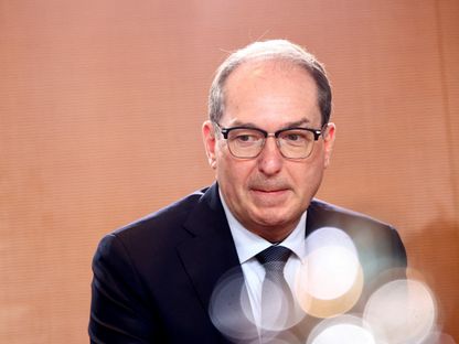 وزير الداخلية الألماني ألكسندر دوبريندت يحضر اجتماعاً لمجلس الوزراء في برلين. 28 مايو 2025 - Reuters