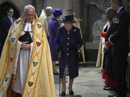 وصول الملكة إليزابيث الثانية لحضور قداس للاحتفال بالذكرى المئوية للفيلق البريطاني الملكي في لندن، 12 أكتوبر 2021 - AFP