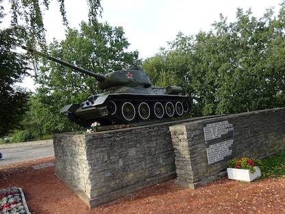 النصب التذكاري السوفياتي في مدينة نارفا شرق إستونيا - tripadvisor.com
