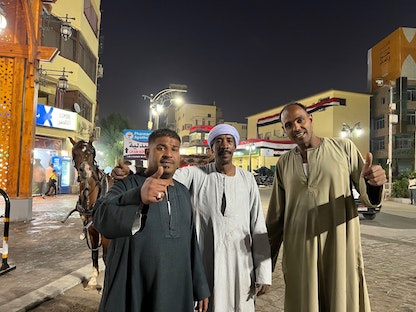 سائقو الحناطير بمدينة الأقصر يعبرون عن آمالهم في انتعاش سياحي بالمنطقة عقب افتتاح طريق الكباش، الأقصر- 26 نوفمبر 2021 - الشرق - تصوير: فادي فرنسيس