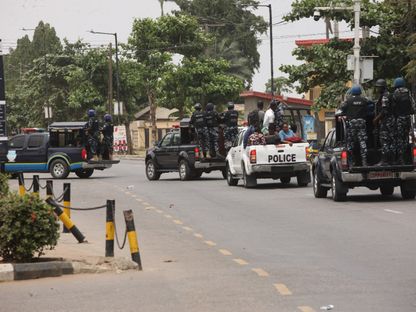 قوات أمن نيجيرية في لاجوس. 25 فبراير 2023 - AFP