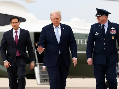 ترمب وحرب إيران.. أهداف متبدلة ومسار يزداد غموضاً (تسلسل زمني)