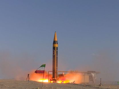 صورة نشرتها وزارة الدفاع الإيرانية تظهر اختبار الجيل الرابع من صاروخ "خيبر" الباليستي. 25 مايو 2023 - AFP