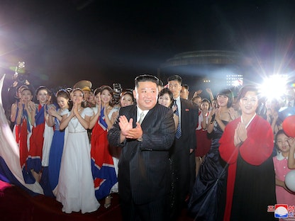 زعيم كوريا الشمالية كيم جونج أون يحضر فعالية للاحتفال بالذكرى 74 لتأسيس البلاد في بيونج يانج- 9 سبتمبر 2022. - via REUTERS