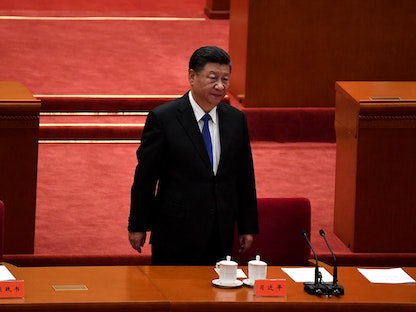 الرئيس الصيني شي جين بينج يتحدث في اجتماع لإحياء الذكرى الـ 110 لثورة شينهاي داخل قاعة الشعب الكبرى في بكين ، الصين- 9 أكتوبر 2021 - AFP