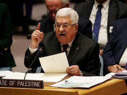 الرئيس الفلسطيني محمود عباس يتحدث خلال اجتماع لمجلس الأمن الدولي في مقر الأمم المتحدة بنيويورك. 11 فبراير 2020 - REUTERS